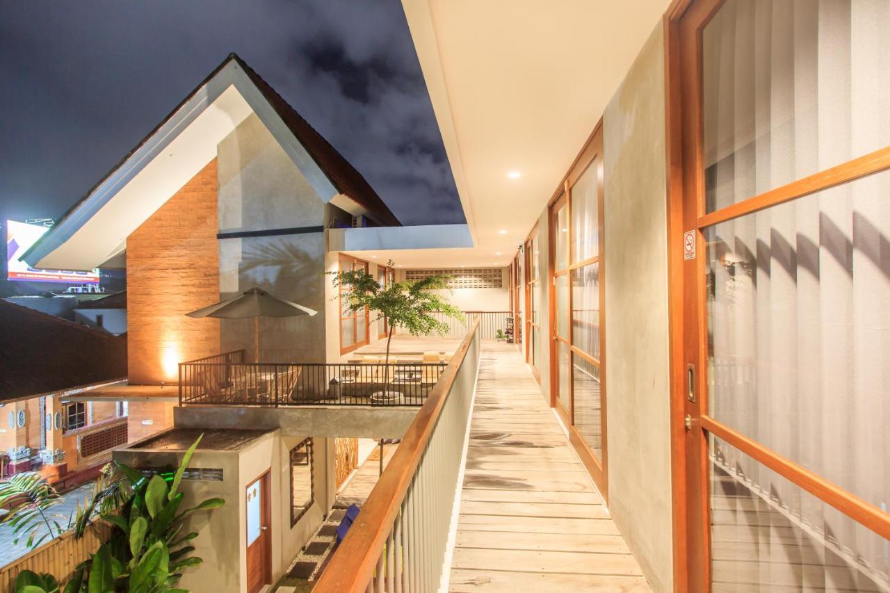 The Jero 18 Kuta Guest House Ngoại thất bức ảnh